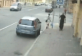 Illustration de l'article : Ces 14 piétons ont eu beaucoup, beaucoup de chance