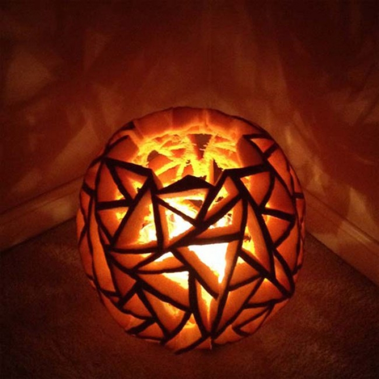 Illustration de l'article : Spécial Halloween : 28 citrouilles transformées en véritables sculptures