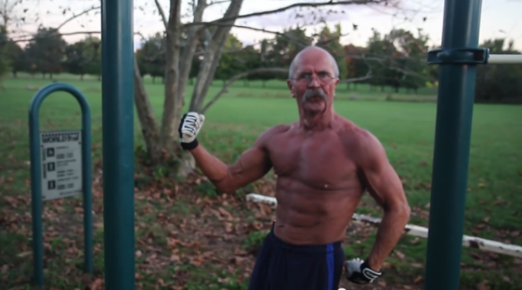 Illustration de l'article : Pour ces 13 grands-pères, le mot vieillesse n'a pas le moindre sens... À 77 ans, le 2 est impressionnant !