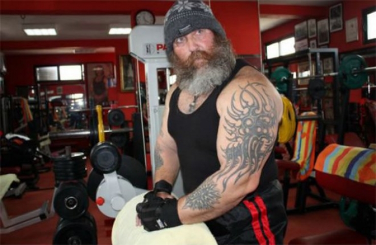 Illustration de l'article : Pour ces 13 grands-pères, le mot vieillesse n'a pas le moindre sens... À 77 ans, le 2 est impressionnant !