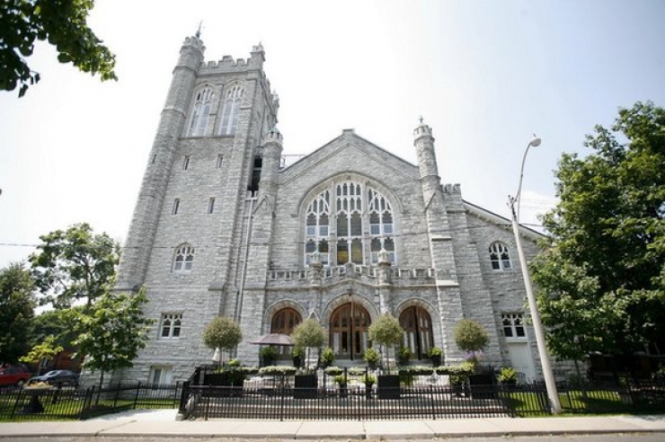 Illustration de l'article : 9 églises transformées en appartements ou maisons. La 5 ème vaut vraiment le détour !