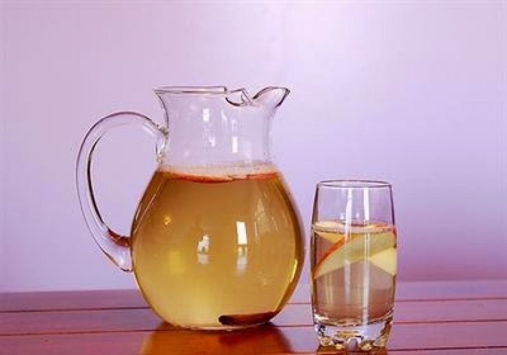 Illustration de l'article : Boire de l'eau vous fera maigrir