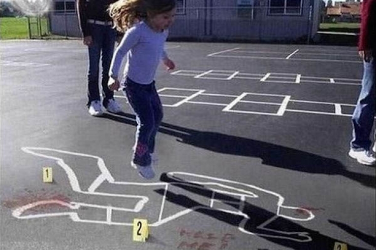 Illustration de l'article : Ces 25 jeux pour enfants qui ont plutôt l'air d'avoir été conçus pour des adultes…