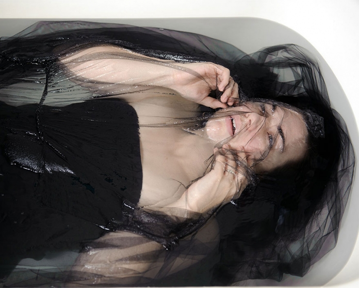 Illustration de l'article : Elle réalise des photos qui décrivent ce que lui provoque son anxiété... C’est prenant !