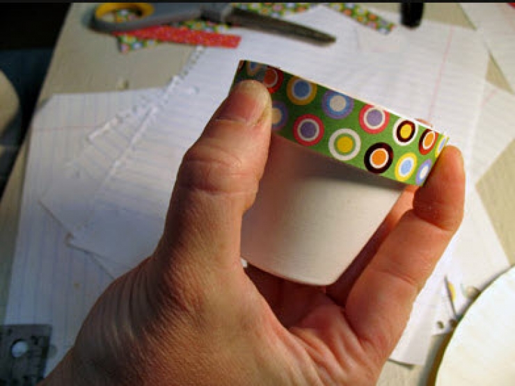 Illustration de l'article : Voici différentes astuces pour changer vos petits pots en terre cuite en objets de décoration… Impressionnant !