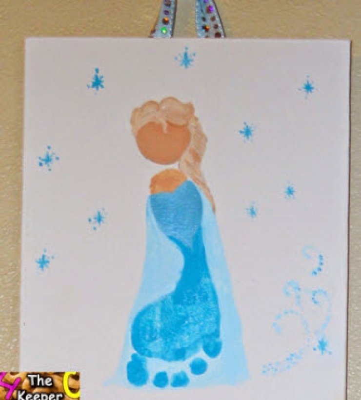 Illustration de l'article : Faites plaisir aux enfants avec ces 16 bricolages autour d'Elsa, La Reine Des Neiges…