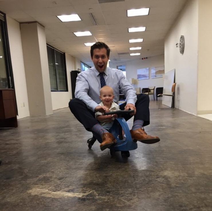 Illustration de l'article : 15 photos qui montrent que les hommes assurent dans leur rôle de papa…Ils sont adorables !