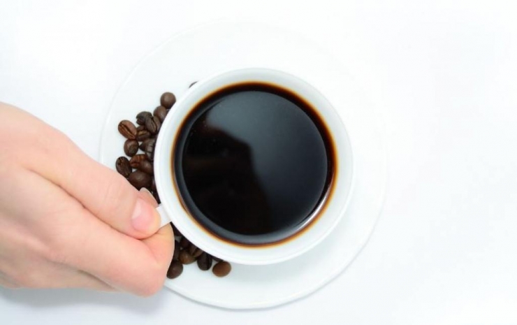 Illustration de l'article : Faites attention à ces 8 mauvaises habitudes ! Tout le monde le fait et c'est mortel pour les reins !