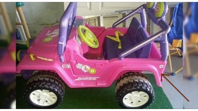 Illustration : Pour son fils, un papa a transformé ce Jeep Barbie. Le résultat est excellent!