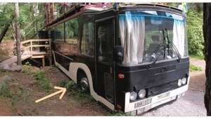 Illustration : "Un couple trouve un vieux bus et le transforme de manière magistrale... L'intérieur est magnifique !"