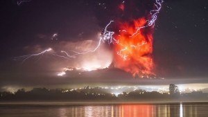 Illustration : "Les impressionnantes images de l'éruption d'un volcan au Chili"