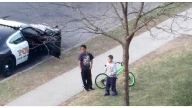 Illustration : Enfin une photo de policier qui fait le tour des Usa pour une bonne raison...