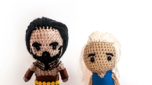 Illustration : "Elle tricote des personnages de Game of Thrones"